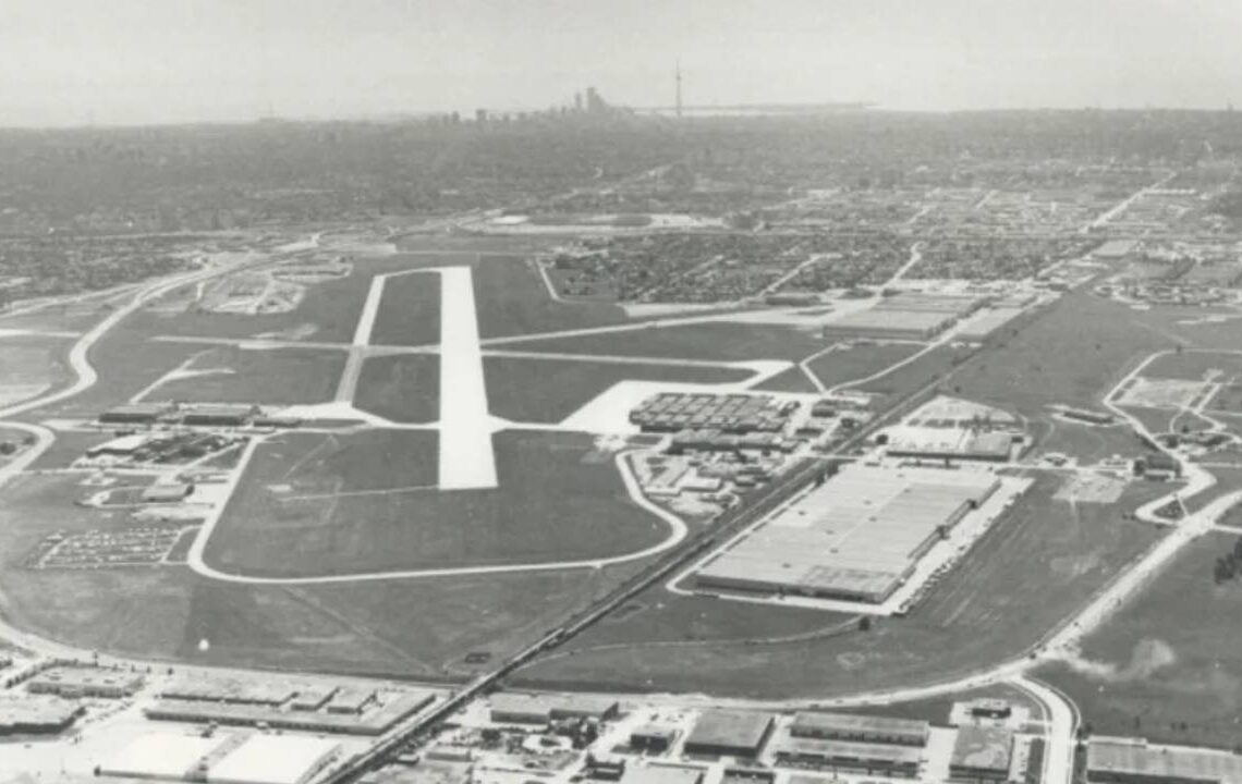 Terk Edilen Downsview Havalimanı 30 Milyar Dolarlık Yeni Şehre Dönüşüyor